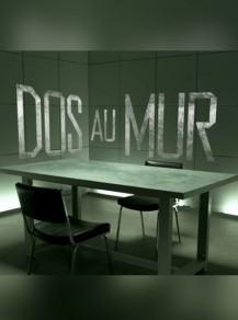 Dos au mur